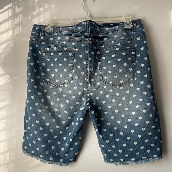 Three pairs of shorts size 16 forever 21 - Picture 8 of 12